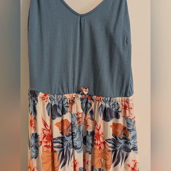 NWOT Roxy Floral Red, White & Blue Dress Size M - Picture 4 of 11